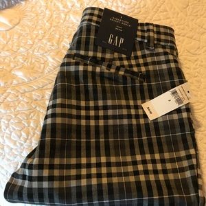 Gap-Signature Skinny Ankle pants
